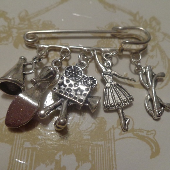 Handmade Movie Enamel Safety Pin Charm Brooch - Picture 3 of 5
